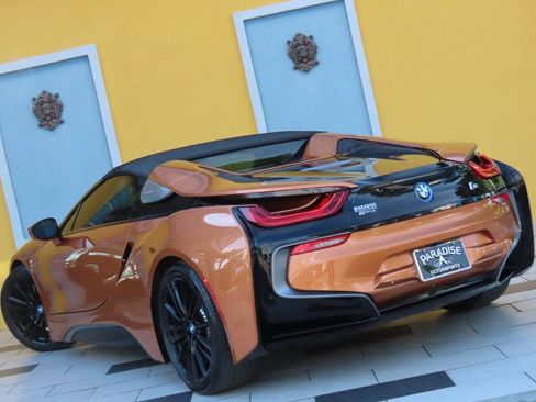 Used 2019 BMW i8 Roadster AWD/4WD image 23