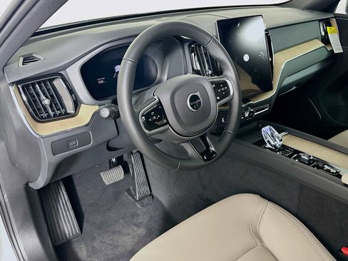 New 2026 Volvo XC60 B5 Core image 9