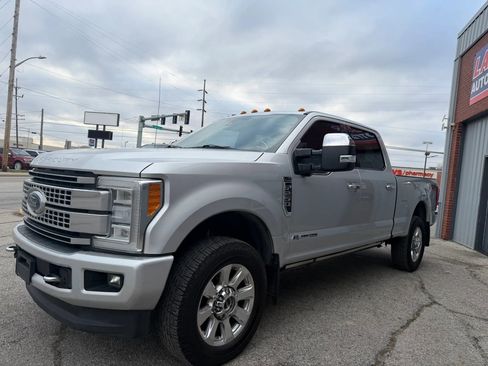 Used 2018 Ford F250 Platinum w/ Platinum Ultimate Package image 10
