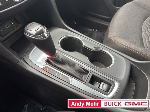 Used 2019 Chevrolet Equinox LT FWD image 26