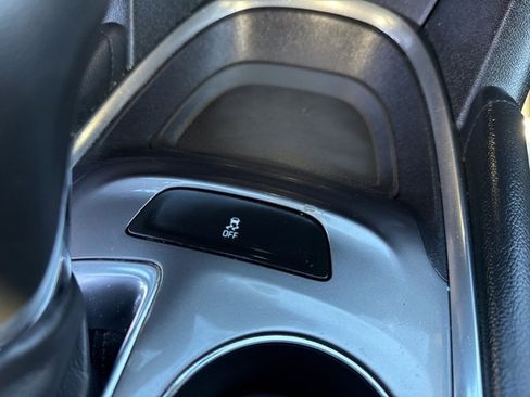 Used 2017 Chevrolet Malibu LT image 30