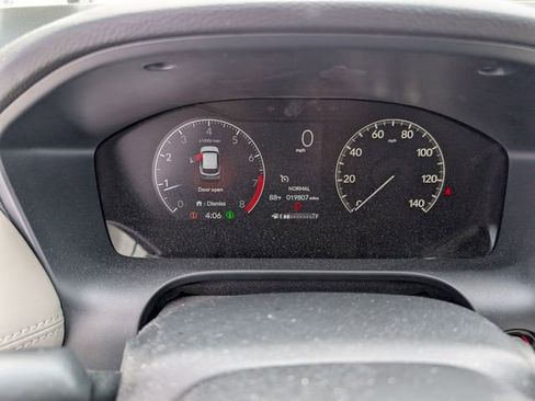 Used 2025 Honda HR-V LX image 9