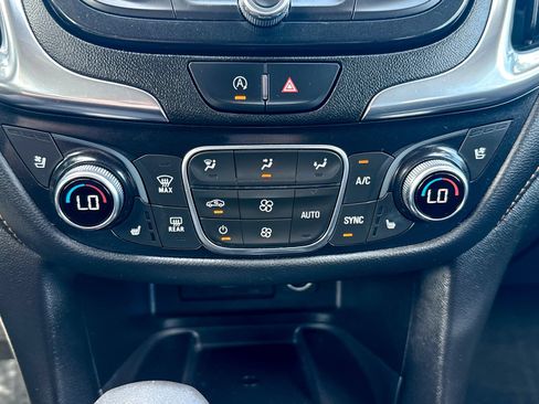 Certified 2022 Chevrolet Equinox Premier AWD/4WD image 36