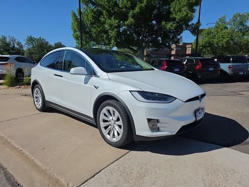Used 2019 Tesla Model X AWD/4WD image 7