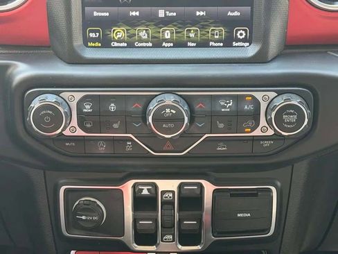Used 2021 Jeep Gladiator Rubicon AWD/4WD image 22