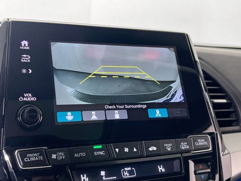Used 2023 Honda Odyssey Touring image 14