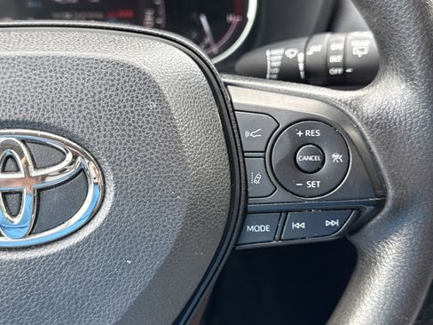 Used 2024 Toyota RAV4 XLE image 21