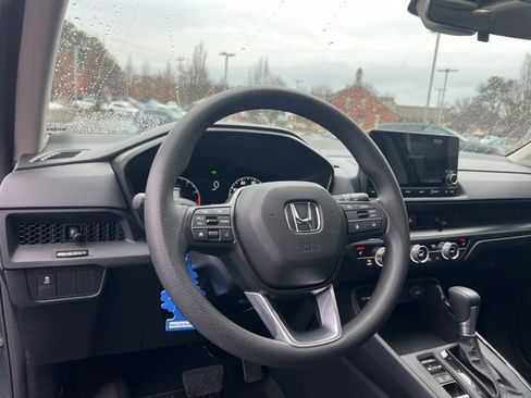 Used 2025 Honda CR-V EX image 15
