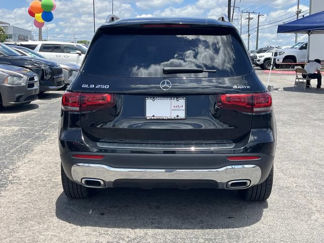Used 2023 Mercedes-Benz GLB 250 4MATIC image 6