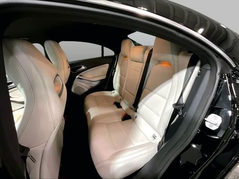 Used 2018 Mercedes-Benz CLA 250 4MATIC image 20