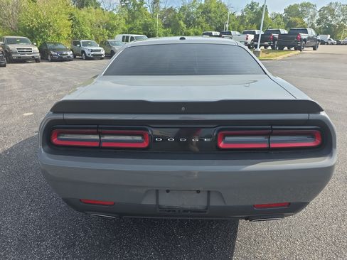 Used 2019 Dodge Challenger SXT w/ Blacktop Package RWD image 6