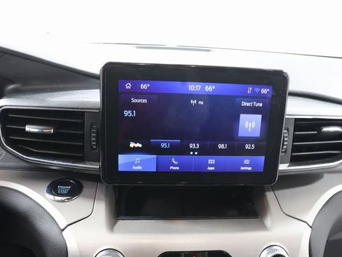 Used 2023 Ford Explorer XLT w/ Equipment Group 202A image 10