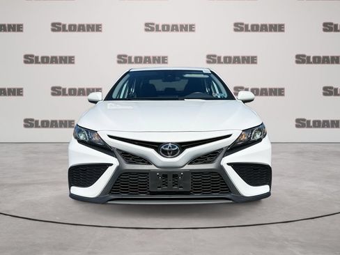 Used 2021 Toyota Camry SE FWD image 8
