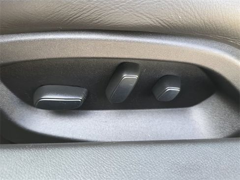 Used 2018 Chevrolet Corvette Stingray Coupe w/ 3LT Preferred Equipment Group image 15