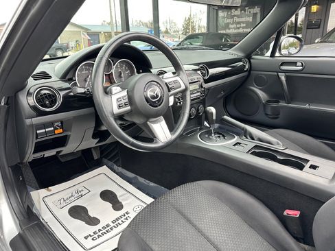 Used 2008 MAZDA MX-5 Miata Touring image 15