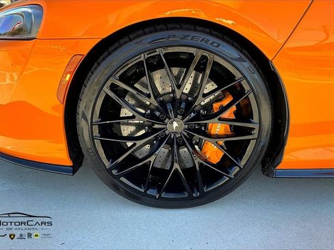 Used 2023 McLaren GT image 10