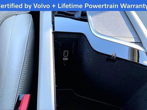 Certified 2025 Volvo XC90 B6 Ultra w/ Protection Package image 33