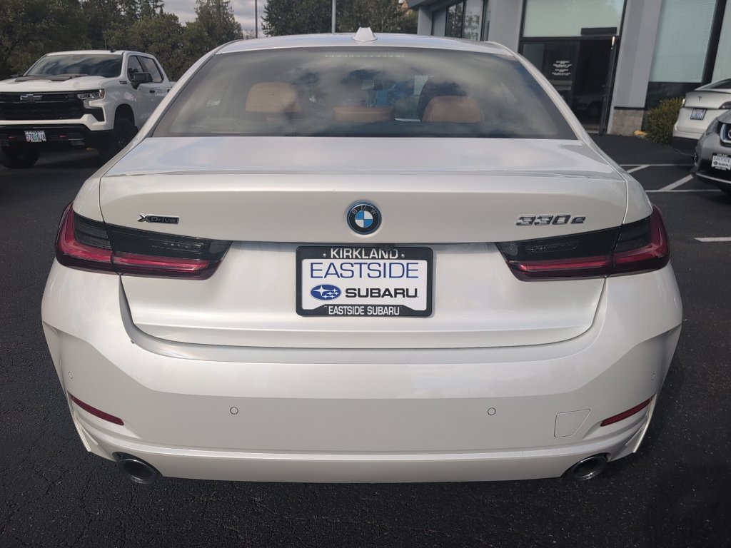 Used 2023 BMW 330e xDrive w/ Premium Package AWD/4WD image 5