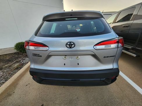 Used 2025 Toyota Corolla Cross AWD Hybrid image 5