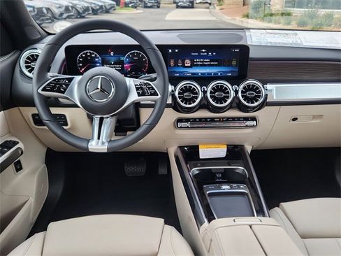 New 2026 Mercedes-Benz GLB 250 4MATIC image 13