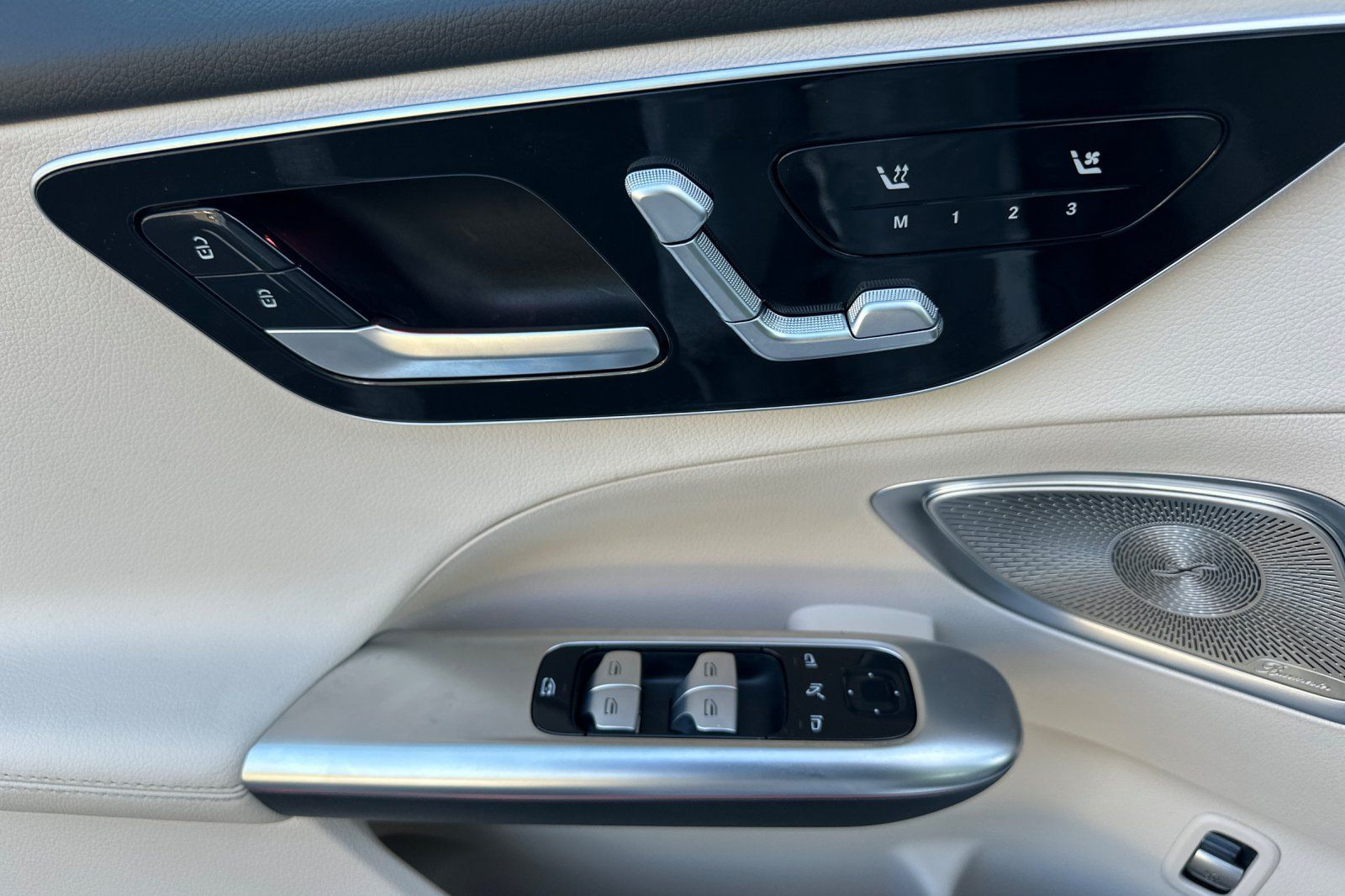 Certified 2025 Mercedes-Benz C 300 Sedan image 11