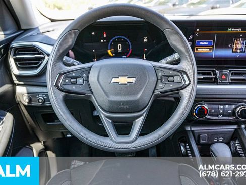 Used 2025 Chevrolet TrailBlazer LT FWD image 27