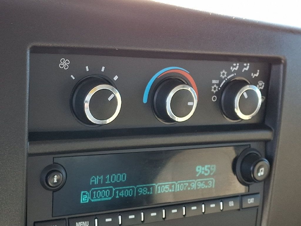Used 2023 Chevrolet Express 3500 RWD image 23