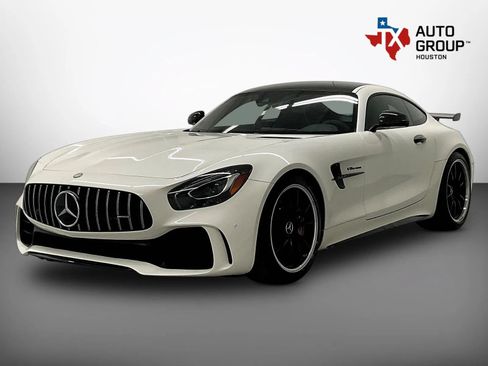 Used 2018 Mercedes-Benz AMG GT R image 4