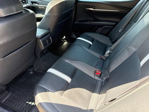 Used 2025 Toyota Camry SE w/ Multimedia Upgrade Package FWD image 17