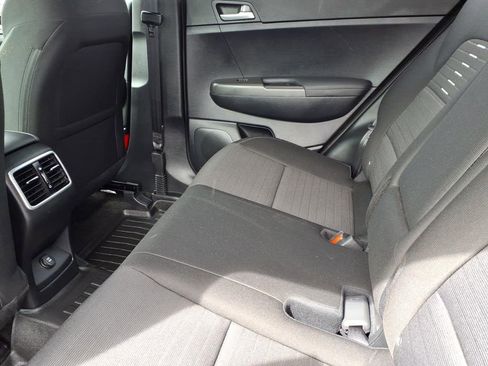 Used 2022 Kia Sportage LX w/ LX AWD Value Edition Package image 16