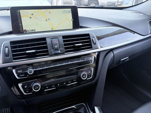 Used 2016 BMW 320i Sedan RWD image 19