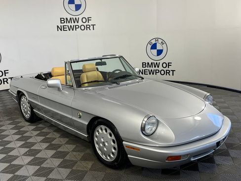 Used 1991 Alfa Romeo Spider Veloce RWD image 1