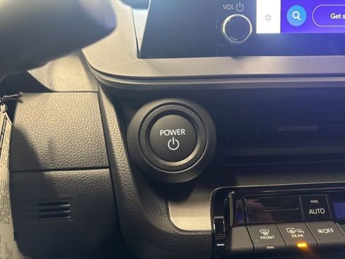 New 2026 Toyota Prius LE image 43