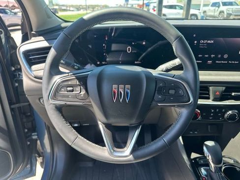 Used 2025 Buick Encore GX Preferred w/ Comfort Package FWD image 18