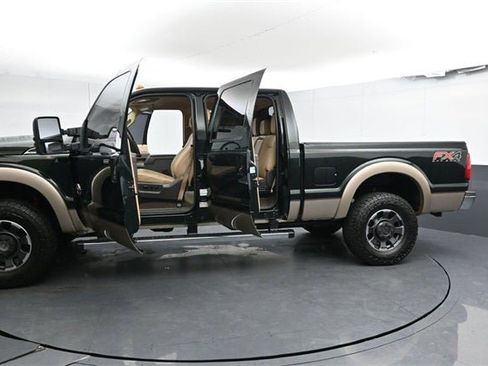 Used 2012 Ford F250 Lariat w/ Chrome Pkg image 35