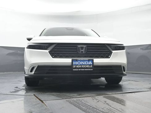 Used 2023 Honda Accord EX image 32