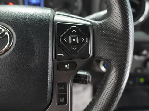 Used 2020 Toyota Tacoma TRD Sport w/ Technology Package RWD image 18