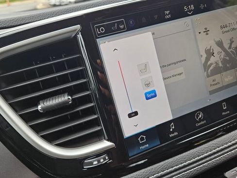 New 2025 Chrysler Pacifica Select image 29