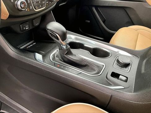 Used 2023 Chevrolet Traverse Premier image 21