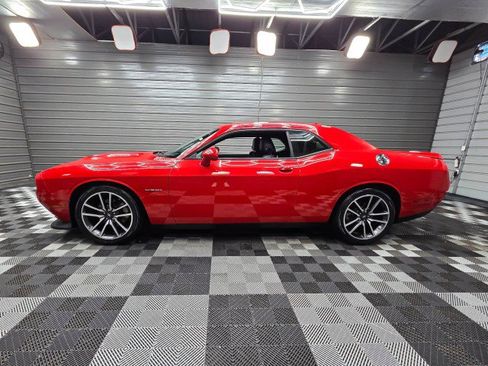 Used 2022 Dodge Challenger R/T w/ Plus Package RWD image 9