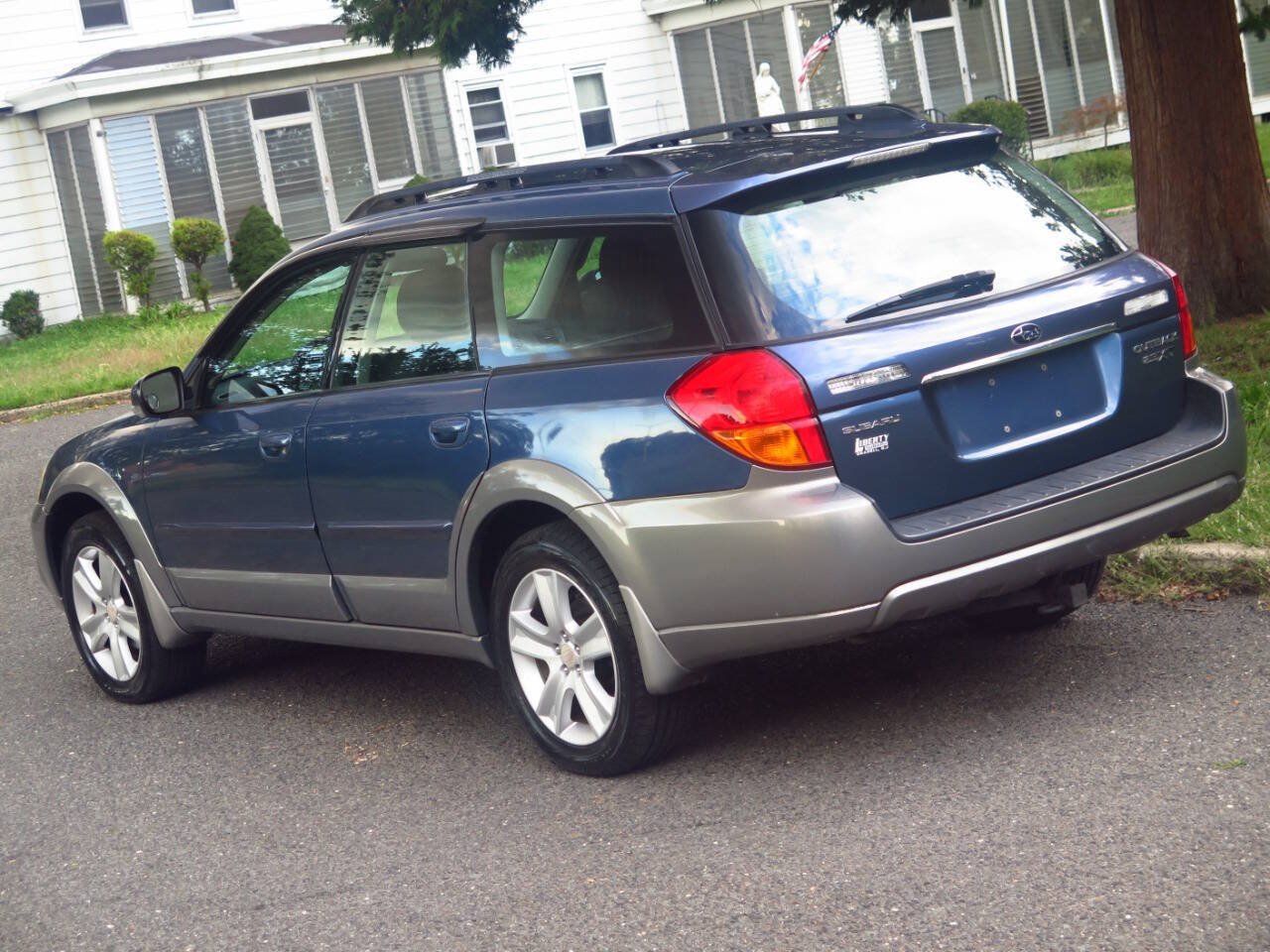 Used 2006 Subaru Outback 2.5XT AWD/4WD image 25