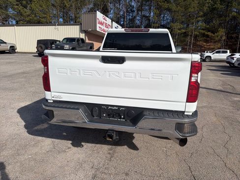 Used 2024 Chevrolet Silverado 3500 LT image 7