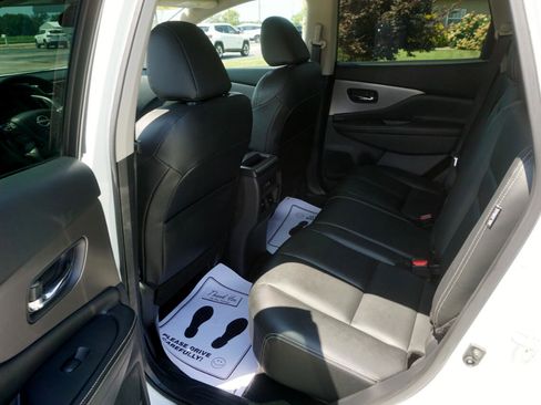 Used 2024 Nissan Murano SV image 8