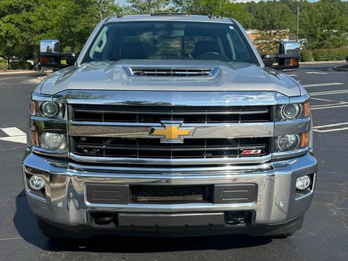 Used 2019 Chevrolet Silverado 2500 LTZ w/ Duramax Plus Package AWD/4WD image 11