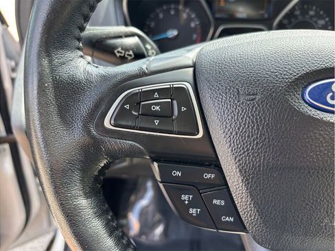 Used 2015 Ford Focus Titanium FWD image 23