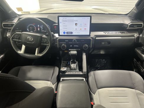 Used 2024 Toyota Tacoma TRD Off-Road w/ TRD Off Road Upgrade Package AWD/4WD image 20