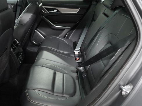 Used 2025 Jaguar F-PACE R-Dynamic S AWD/4WD image 27
