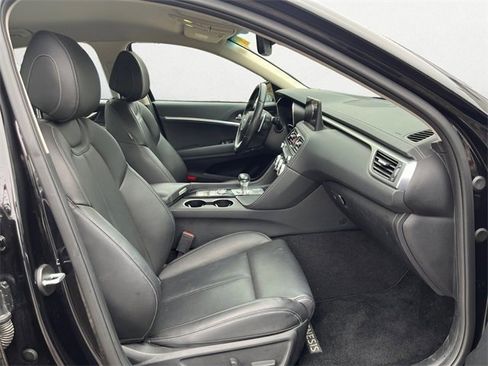 Used 2022 Genesis G70 2.0T image 16