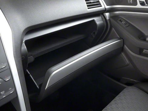 Used 2013 Ford Explorer XLT image 14