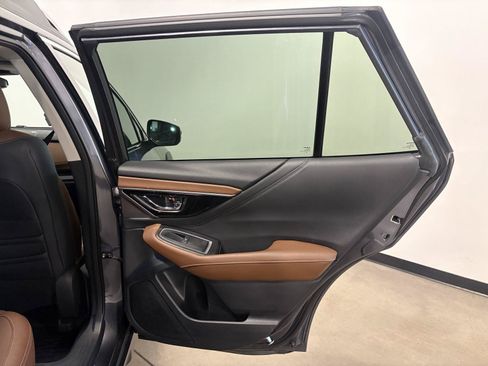 Used 2023 Subaru Outback Touring AWD/4WD image 37